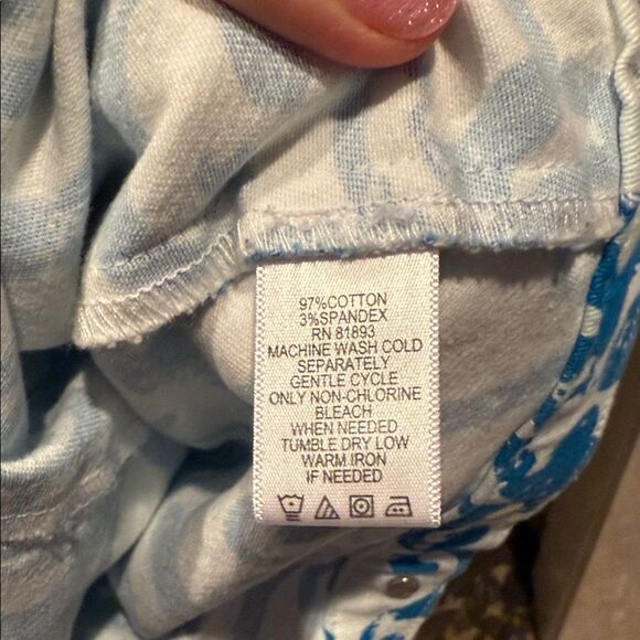 Denim&Co Blue and White Patterned Jean Jacket Size Medium - Picture 3 of 5